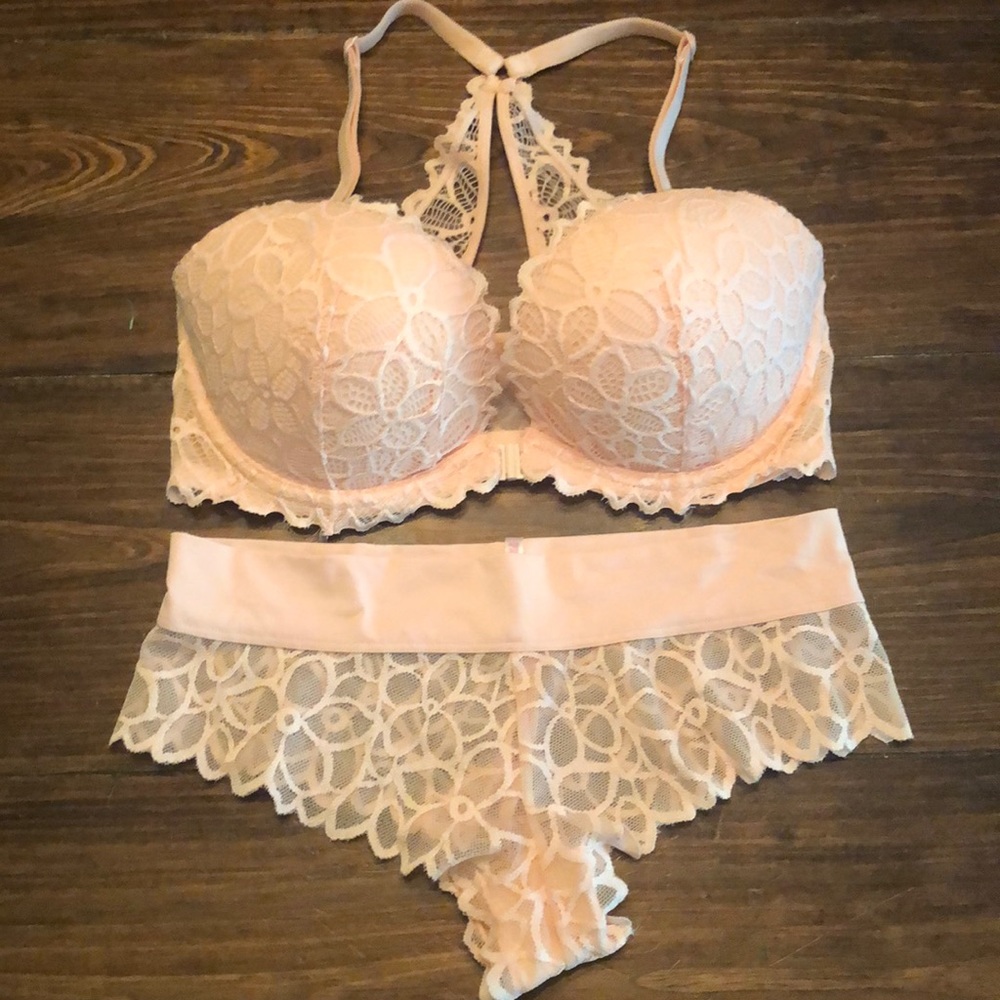 Victoria’s Secret pink bra panty set